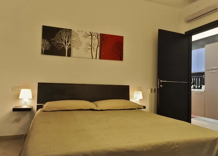 Kings Of Rome Apartments